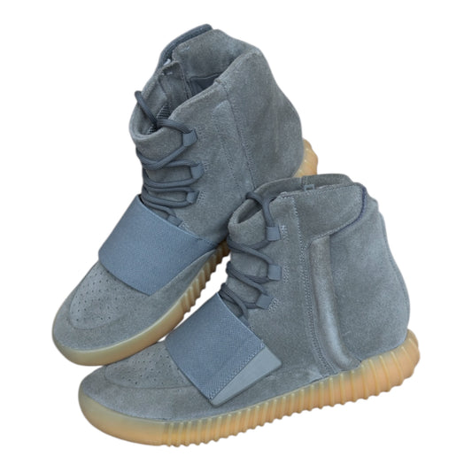 YZY 750 LIGHT GREY