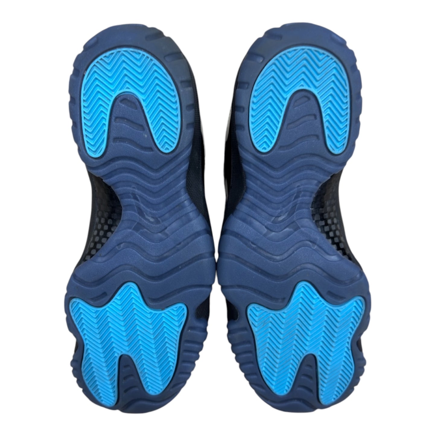 JORDAN 11 GAMMA (2025)