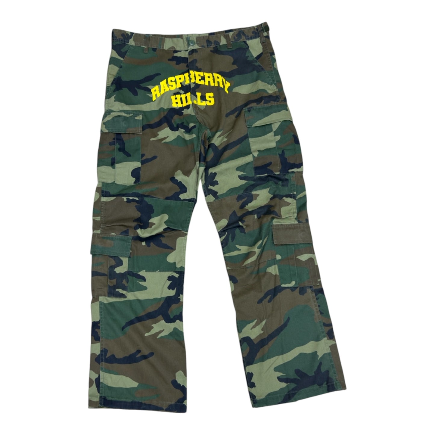 GV GALLERY CAMO CARGO PANTS